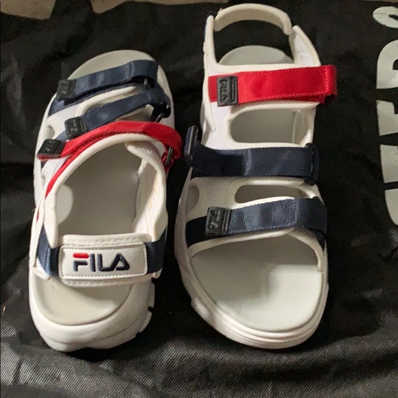 FILA Women's Disruptor Sandal - Picture 1 of 5